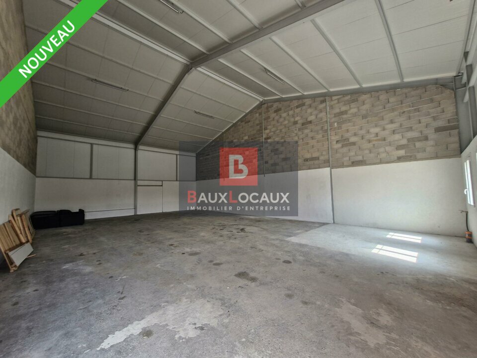LOCAUX D'ACTIVITÉS - ENTREPÔTS à Louer